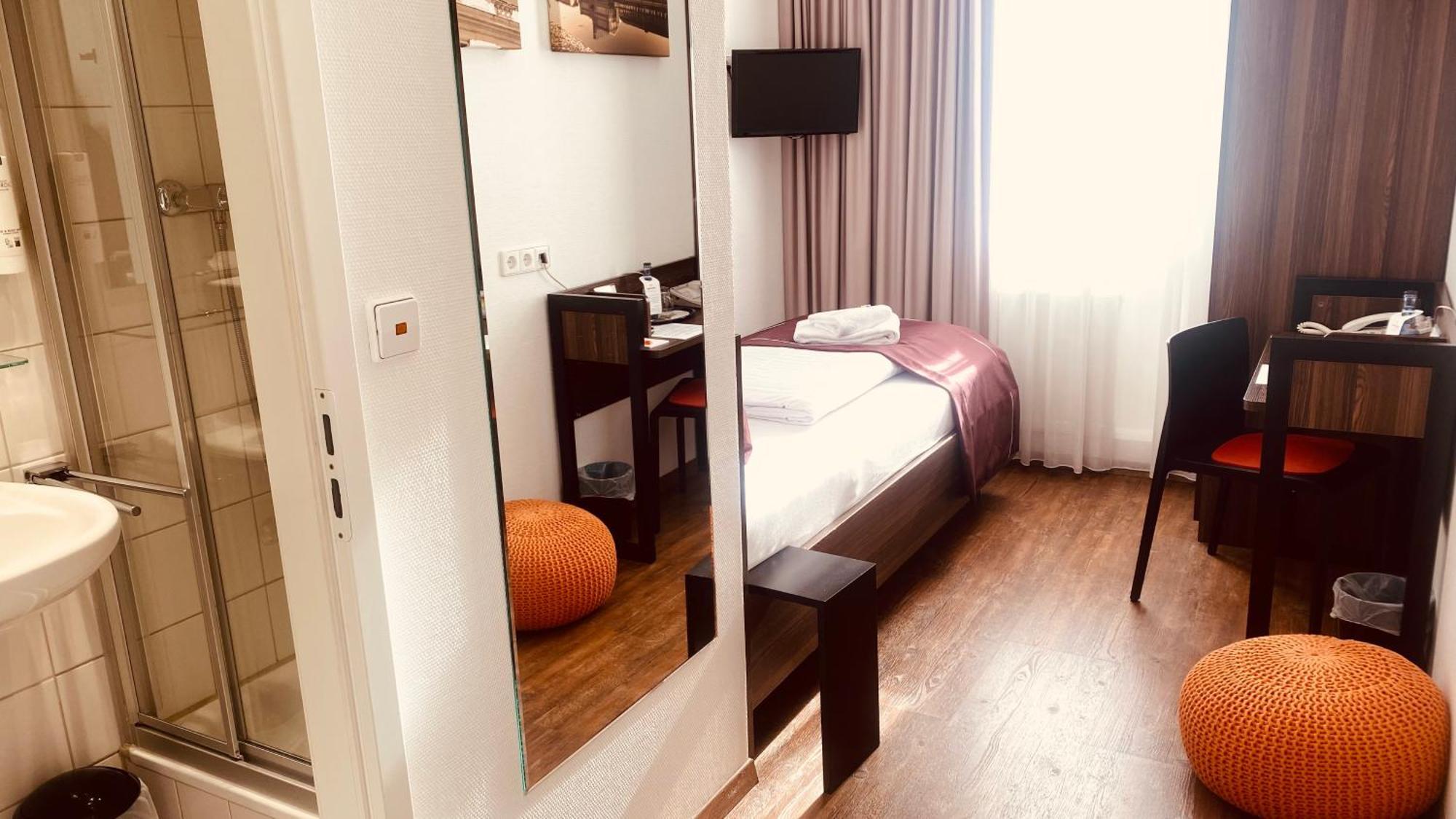 Sevendays Hotel كارلسروه المظهر الخارجي الصورة