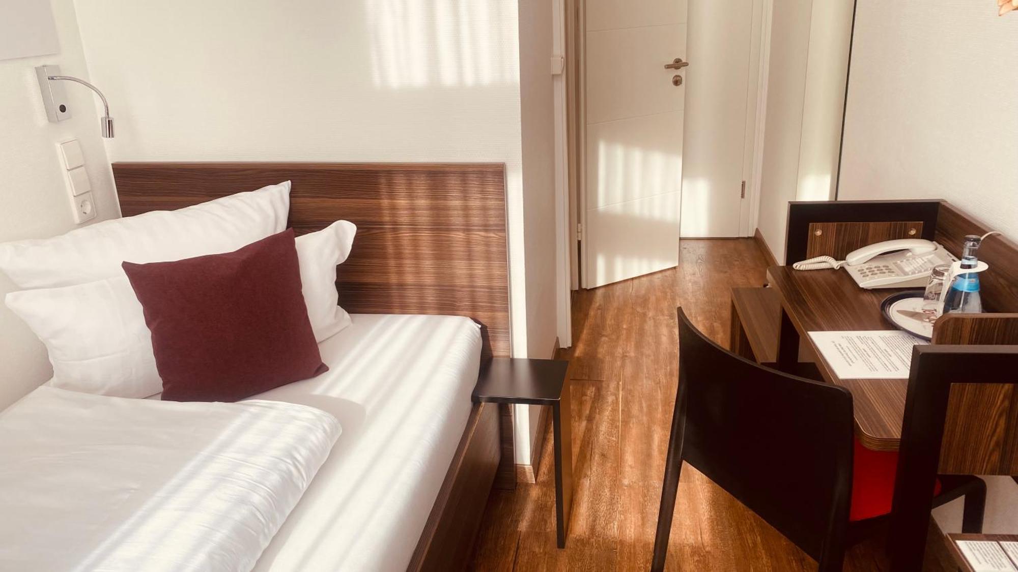 Sevendays Hotel كارلسروه المظهر الخارجي الصورة